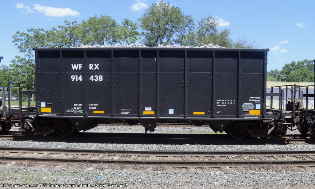 WFRX 914438 - Wells Fargo Rail